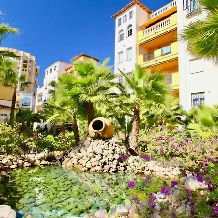 Sea&pool Apartment